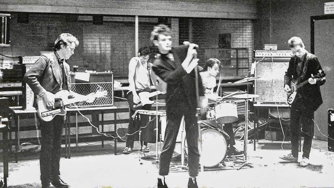 イアン・グレンさんのインスタグラム写真 - (イアン・グレンInstagram)「1980. The Thin Red Line play the Aberdeen University Union Bar! You can tell by my concentration, it wasn’t coming easy. Good mates Simon Donald on bass, David Graham on drums, Kim Fenton lead singer with Darryl Thomson improving our sound from the back. We were trying to sound like Gang of Four and failing.  #throwback #AberdeenUniversity」9月25日 23時06分 - iainglen60