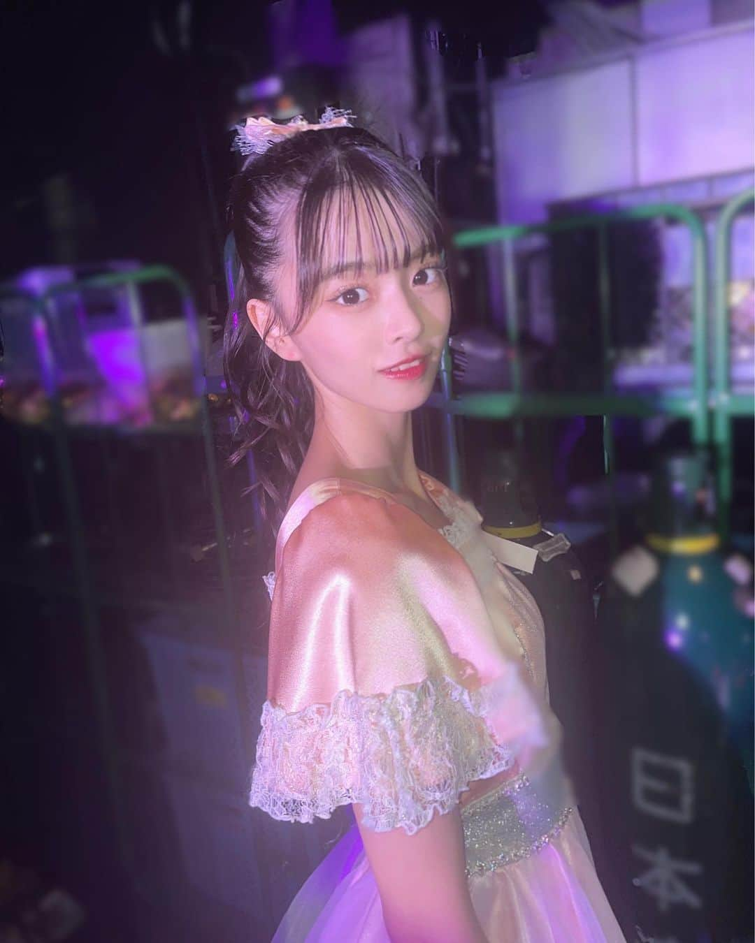 桜田彩叶さんのインスタグラム写真 - (桜田彩叶Instagram)「#nmb4813thanniversarylive ありがとうございました 🎀  新チームで新曲披露だったり懐かしの公演曲を披露したりなど、、とっても楽しかったです 🥰  14年目もよろしくお願いします！   #NMB48 #アイドル衣装  #アイドルヘア  #ポニーテール  #ポニーテールアレンジ」9月25日 23時48分 - _sakurada_ayaka