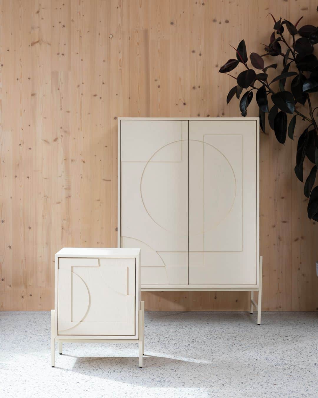 ZUIVERのインスタグラム：「Admire the Faces cabinet just like the unique features of a face. @jettescheib, the designer we collaborated with for the cabinets, is mesmerised by the heights and depths in the human face created by the incidence of light. The doors are designed as a graphic relief, inviting you to touch them. As the light changes during the day, so does the appearance of the cabinet. Faces is an eye-catcher and, simultaneously, offers functional storage space.」