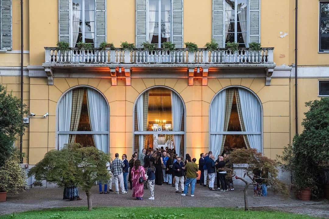 Pierre-Louis Masciaさんのインスタグラム写真 - (Pierre-Louis MasciaInstagram)「A special thank you to all the guests we had the pleasure of welcoming yesterday in Milan inside Palazzo Isimbardi at the presentation of our Spring Summer 2024 collection, Voyage Autour De Mon Jardin. Thanks to everyone who made this day unforgettable @achillepinto @eplusestudio @cvcommunications @pascalelandot @showroompoint @showroom_ioime @klauser_ @apropostudionyc @e_noi_ @bonacina1889 @northsix」9月26日 0時10分 - pierrelouismascia