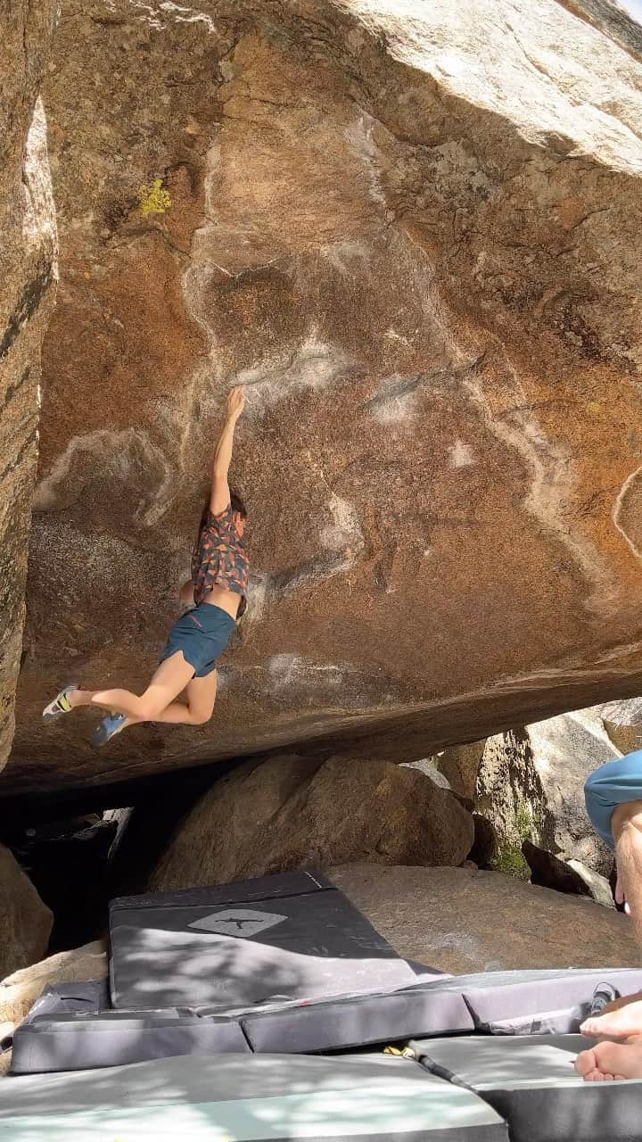 ペイジー・クラッセンのインスタグラム：「Out here practicing our power screams. @gustav.paul @arjandekock.  @lasportivana @physivantage @maximropes」