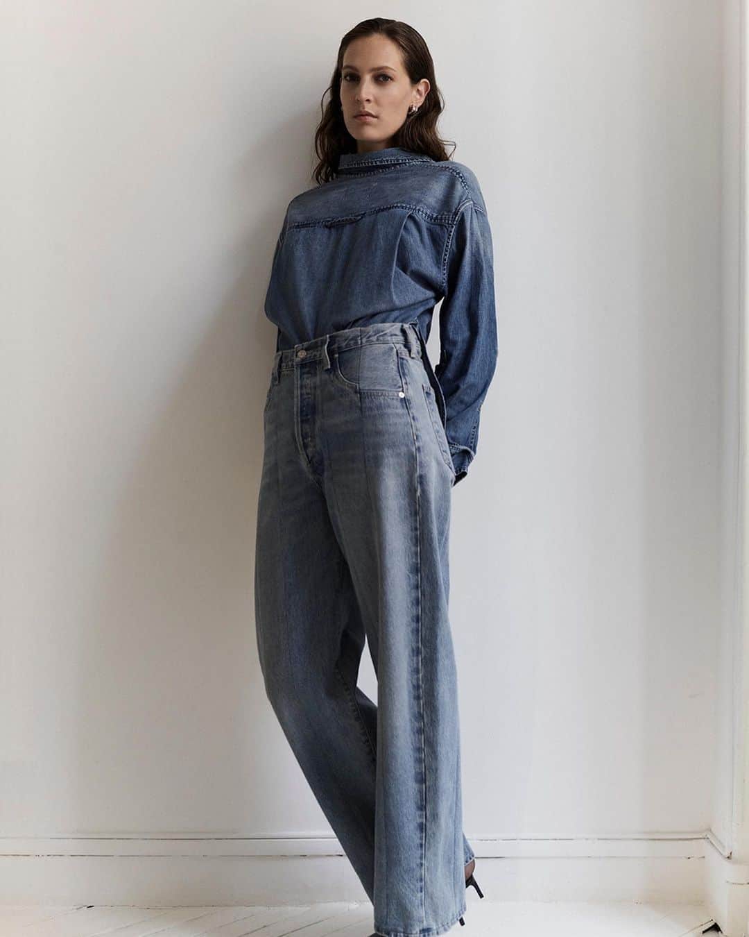 のインスタグラム：「Essential pieces, with a twist.」