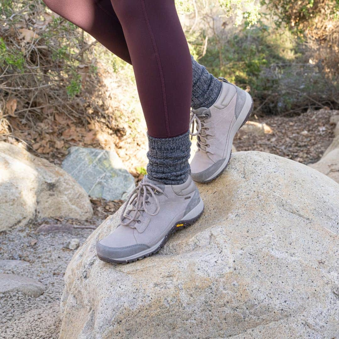 ダンスコさんのインスタグラム写真 - (ダンスコInstagram)「Shoes built for adventure! 🗻  ✅ Waterproof suede and nubuck uppers treated with 3M Scotchgard™ protector for stain resistance ✅ Seam sealed waterproof construction ✅ Dansko Natural Arch® technology ✅ Lightweight, shock-absorbing midsole for all-day comfort ✅ Durable Vibram® rubber outsole ✅ APMA Seal of Acceptance  Shop Pearla, link in bio. #travel #danskofootwear #comfort #summerstyle #fashion #ootd #beautiful #happy #cute #travel #smile #joy #life #style #instadaily #friends #family #fun #instagood #gowhereyourehappiest #outdoorstyle #adventureawaits」9月26日 1時09分 - dansko