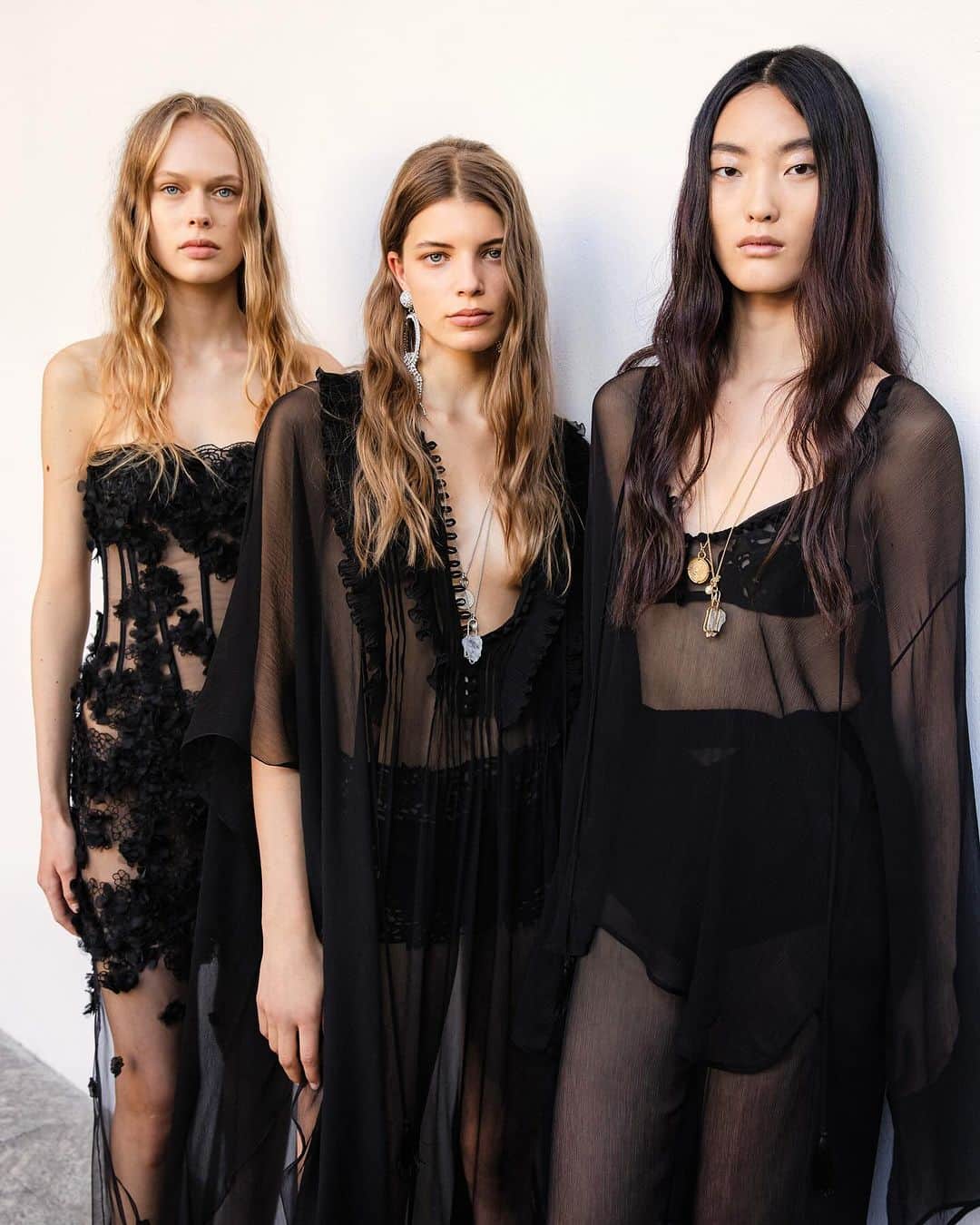 のインスタグラム：「Black sensuality.   #ErmannoScervino #SS24 #ErmannoScervinoCollection #mfw」