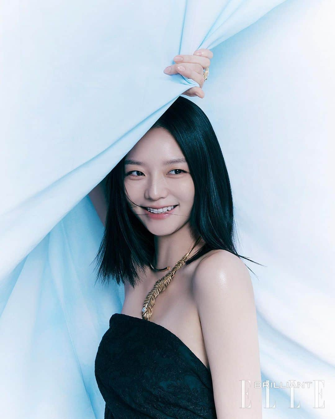 イ・ソムさんのインスタグラム写真 - (イ・ソムInstagram)「@boucheron 🩵」9月26日 11時14分 - esom_