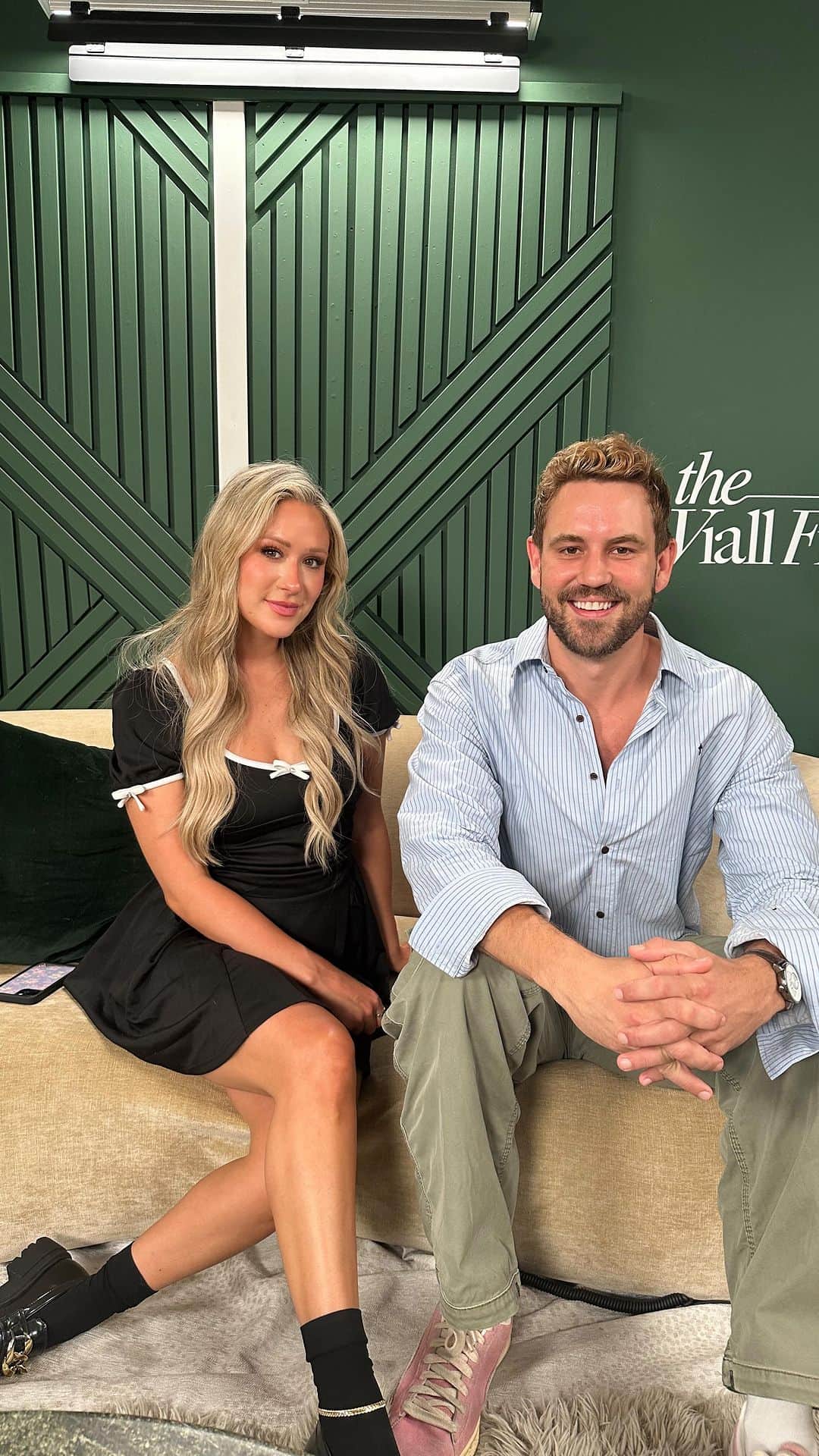 ニック・ビオールのインスタグラム：「A long awaited interview! The wonderful Rachel joins The @viallfiles and we couldn’t be more excited that she’s Back on Bach In Paradise! We annoy her with nosey personal questions and she graciously but reluctantly is a vulnerable queen. Plus we break down the all new season of LOVE IS BLIND. Also, Taylor watches football and the crowd goes wild!」