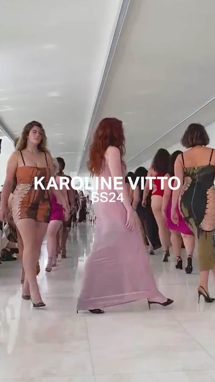IMG Modelsのインスタグラム：「#RunwayRewind. ⏪ #KarolineVitto’s #KarolineVittoSS24 #MFW show starring #AshleyGraham @lauralekysha @tess_mcmillan + @arrriish_wol. 🇮🇹 #IMGmodels」
