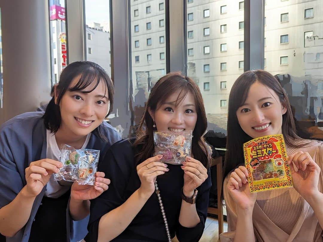 蒼真せれんさんのインスタグラム写真 - (蒼真せれんInstagram)「同期と和食ランチ &スタバでティータイム をしました🍽️☕️❤️  りら（華雪りら） たもさん（澄月菜音） かなみ（周旺真広） と、4人で☺️  懐かしいトークや 最近の色々な話で とっても盛り上がって 楽しかったです✨  そして りらに素敵なお祝いを頂き、 たもさんにお土産を 頂きました❤️  ありがとう☺️  さらに、たもさんが ベビーのイラストを描いてくれました😍 そちらはストーリーと ブログに載せてます☀️  楽しいひとときを 過ごさせてもらいました🍀  定期的に会えて嬉しい🥰  #同期 #98期 #宝塚  #華雪りら  #澄月菜音  #周旺真広  #ランチ #ティータイム  #蒼真せれん」9月26日 11時21分 - seren.soma