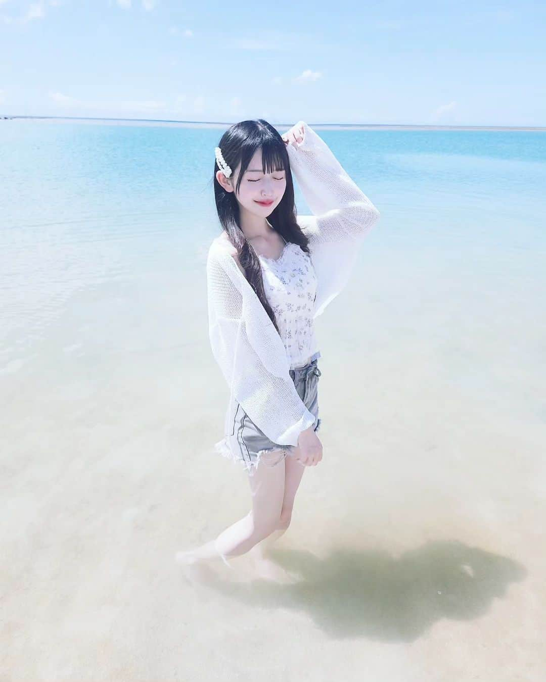 大月美雨さんのインスタグラム写真 - (大月美雨Instagram)「海綺麗だったなあ(灬ºωº灬)♡#アイドル #larad #idola #jepang #idolo #fdiminuto #bonita #偶像 #可岌 #萌 #iapaneseidol #japanesegirl #地下アイドル #美男美女と繋がりたい#自撮り #自撮り女子 #自撮り界限＃自発ください#いいね返し #太もも #ふともも #アイドル #idol # メイド #meido #セルカ#meidocafe#iapaneseidol #apanesegirl #followme #141 #隠しきれないヲタク #沖縄」9月26日 11時22分 - otsuki_miu