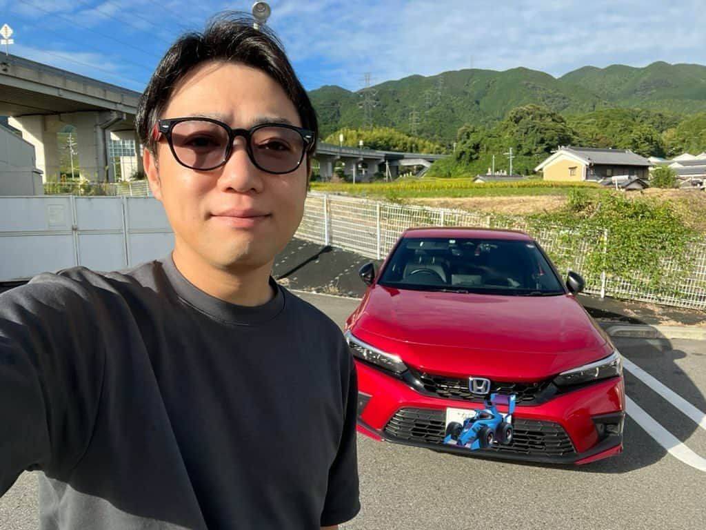 西野誠さんのインスタグラム写真 - (西野誠Instagram)「今日はシビック借りてお出かけ中。超快適。 #honda」9月26日 11時35分 - makotonishino