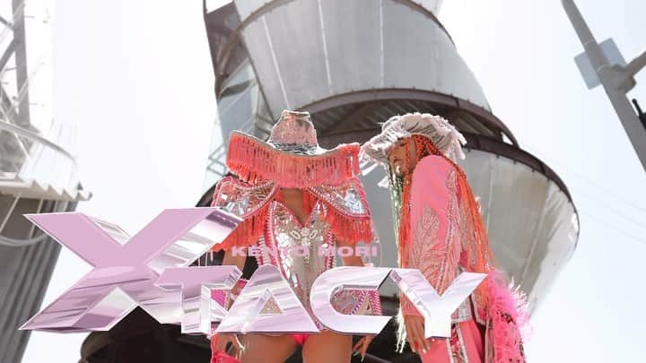ケント・モリのインスタグラム：「“Xtacy” is Out Now 💗💗💗💗💗💗💗💗💗💗💗💗💗 Link in Bio💞 Video Coming Soon from Hollywood 💝  Special Collaboration with Cosmo & Donato which World know super stylists including Beyonce , Madonna , Erykah Badu , Justin Bieber etc,,, Also as a Dancer Heroine Minami who belong to Kadokawa Dreams from professional Dance League D League in Japan performed with Kento. They just won the Championship from last season and she was a main part of it. Xtacy was filmed in Mecca Hollywood Los Angeles. Check it out on Kento Mori official YouTube channel.  Styled by @cosmoanddonato 💕 Heroine @minami0ikawa 💘 Photo @sankyo_cam 💓 Design @nsp32design 🩷 Music @bvddhastep @kentomori_official @iamrealmusic 💗 Lyrics @kentomori_official @iamrealmusic 💗 Location @lamodernique 💗 #xtacy #kentomusic」