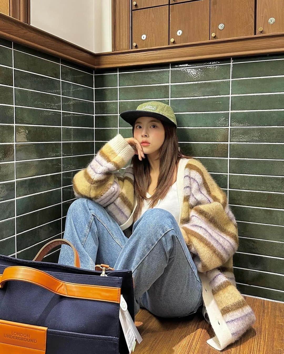 ドヒさんのインスタグラム写真 - (ドヒInstagram)「🤎🍀🧢🧣🧸」9月26日 3時34分 - mdh0925_