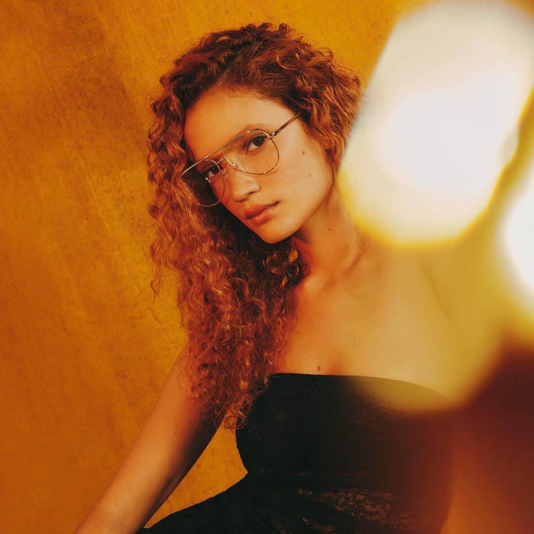 のインスタグラム：「Step into the limelight in our bestselling prescription aviator ft. HIGH KEY RX」