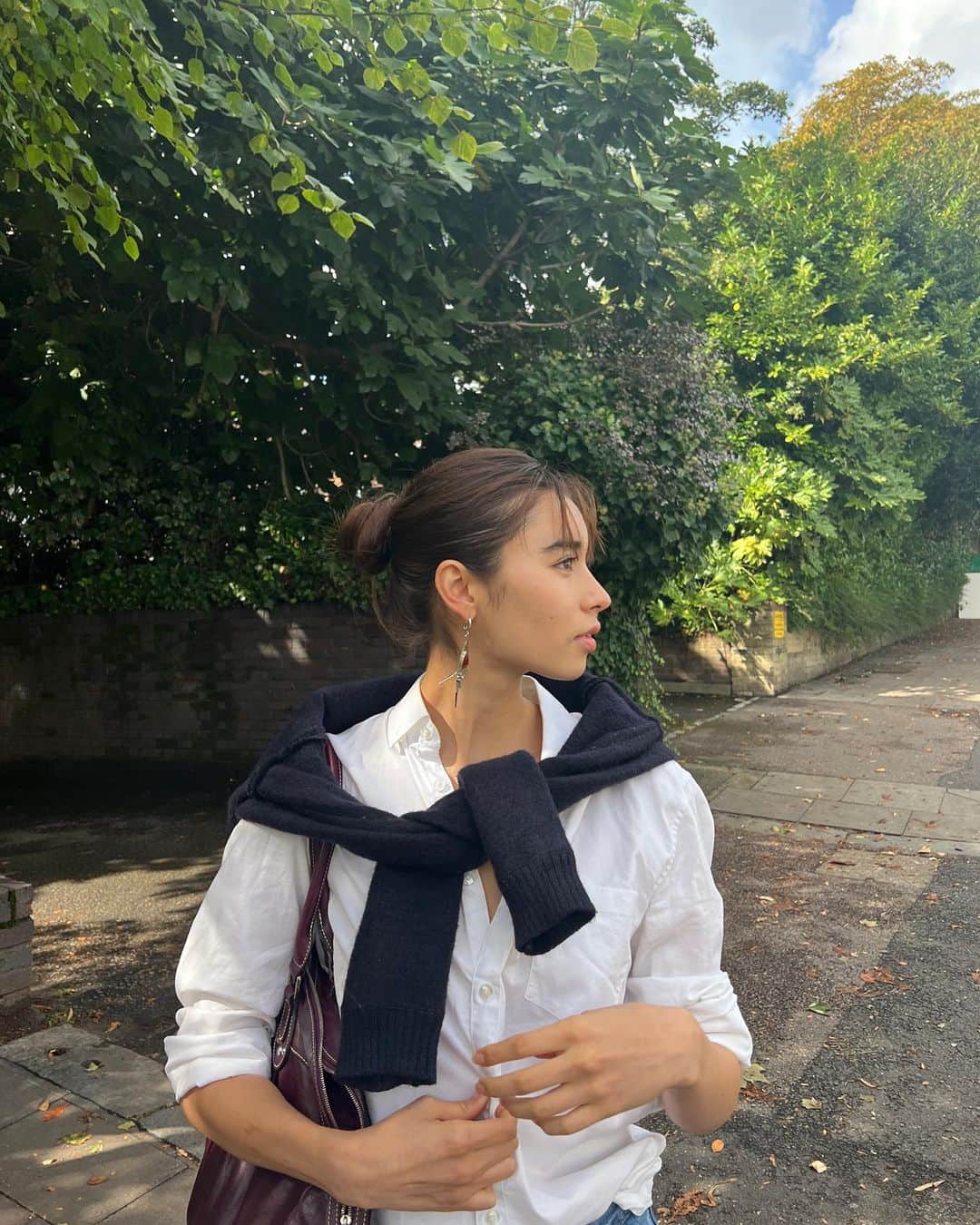 のインスタグラム：「Climate Change Symposium   learning about the impact of war and politics on ecosystems, it’s damage to the natural world and also mental health ✳︎  Being in London I feel the ripples of our history in war, and also current neighboring conflict-ridden countries a lot more than in Tokyo, it felt important to have that space to share our resources and information.  a super insightful experience!」