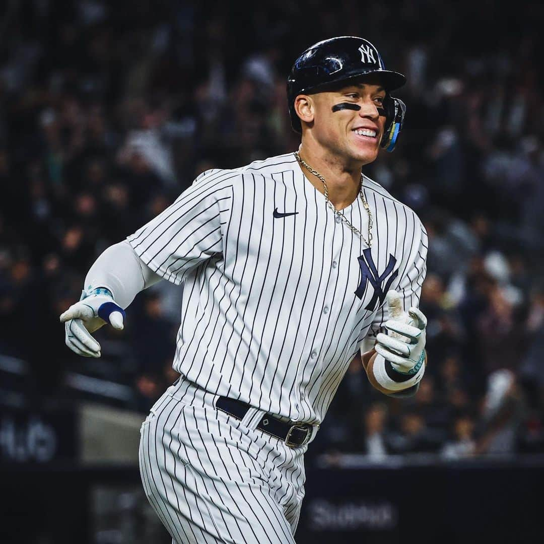 ニューヨーク・ヤンキースのインスタグラム：「O Captain! My Captain!  @thejudge44 has been named American League Player of the Week! 👨‍⚖️」