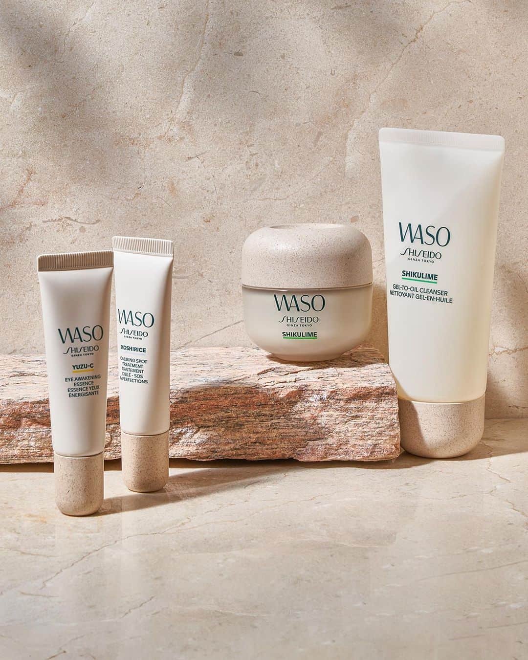 ロジャス・レナーのインスタグラム：「Produtos para dar um up na sua rotina de skincare passando pelo feed. 😍 O kit da Waso Shiseido conta com ingredientes naturais, que são eficazes na hidratação da pele e realçam a sua beleza. #WasoShiseido #Autocuidado #Skincare #ProdutosSkincare #ProdutosDeBeleza #RotinaDeBeleza #PeleHiratrada  Gel Energizante Para Os Olhos Yuzu C Eye Awakening Essence Waso Shiseido 858647657 | Gel De Tratamento Para Acne Koshirice Calming Spot Treatment Waso Shiseido 858647614 | Gel De Limpeza Demaquilante Shikulime Shiseido Waso 633681491 | Hidratante Facial Shikulime Color Control Oil-Free Moisturizer Shiseido Waso 633681512」