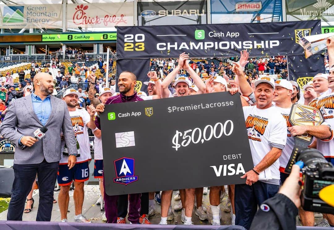 ジェシー・ウィリアムズのインスタグラム：「🥍 I fell in love with the game of lacrosse in high school so being back on the field for yesterday’s wild Premier Lacrosse League Cash App championship was amazing and in my beloved Philly no less!  Lil’ bit of rain and big hits made it even better 💪🏽 Thanks for having me @pll @cashapp @visa_us!  Let me know when tryouts are next season! #partner」