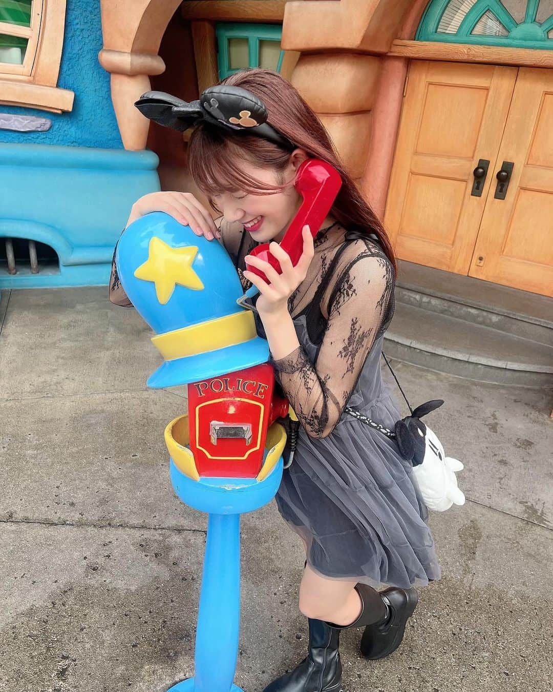 広山楓さんのインスタグラム写真 - (広山楓Instagram)「あまりにも強風で吹き飛ばされた🌬  #tdl #disney #トゥーンタウン」9月26日 12時44分 - maple.1018