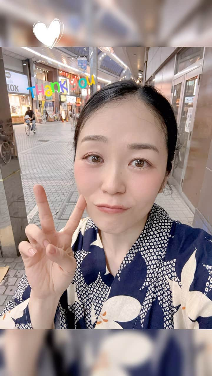 上野まなのインスタグラム：「大人の浴衣まつりの写真、川﨑銀座商店街ライブ編✨😆  #川﨑銀座商店街 #浴衣 #浴衣女子  #上野まな #南紗椰 #林ももこ #松岡里果 #美元智衣」