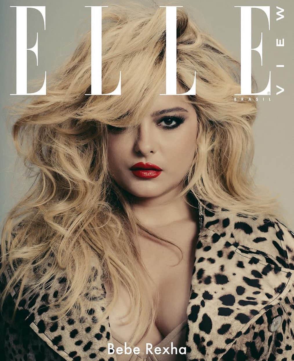 IMG Modelsのインスタグラム：「Hey Bebe. ❤️ #BebeRexha covers the new @ellebrasil. 📷 @pedronapolinario 👗 @lucasboccalao #IMGmodels」