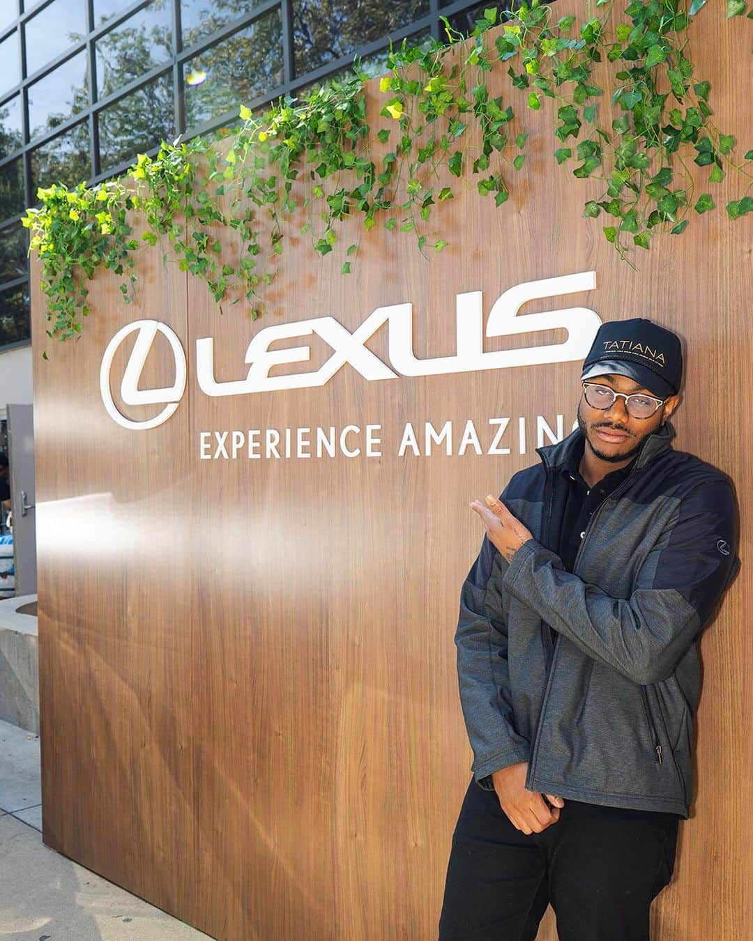 Lexus USAさんのインスタグラム写真 - (Lexus USAInstagram)「@lexususa + @chefkwameonwuachi: The perfect recipe for an amazing Grand Cru at #ChicagoGourmet. And also some great Truffle Braised Short Rib with Coconut Rice & Peas. #Lexus #LexusCulinary」9月26日 7時42分 - lexususa