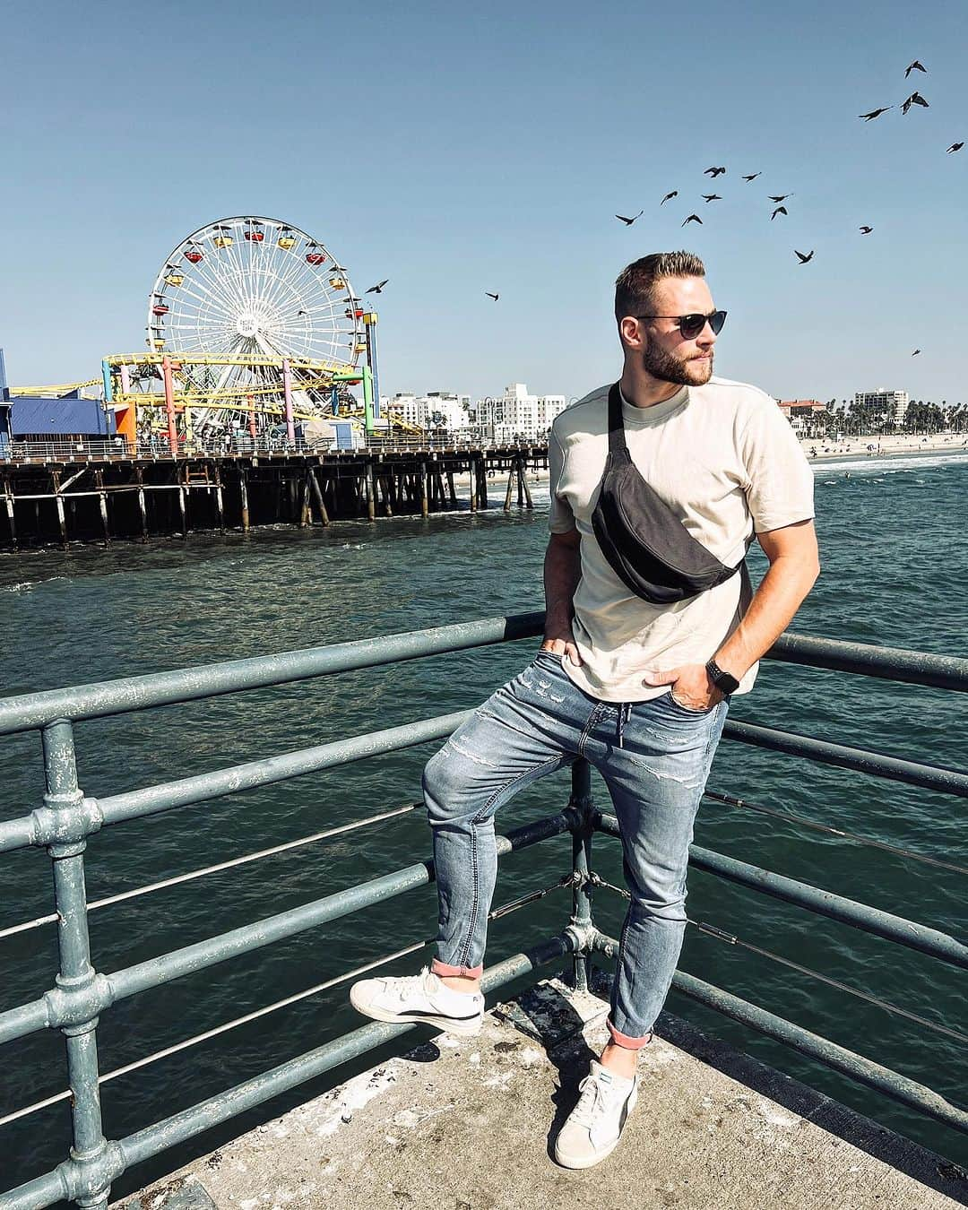 ヨハネス・ベターさんのインスタグラム写真 - (ヨハネス・ベターInstagram)「Malibu ✔️ Santa Monica ✔️ LA ✔️ 🔜 Vegas 🤑 #usa #roadtrip #losangeles #california #westcoast」9月26日 7時44分 - johannes_vetter