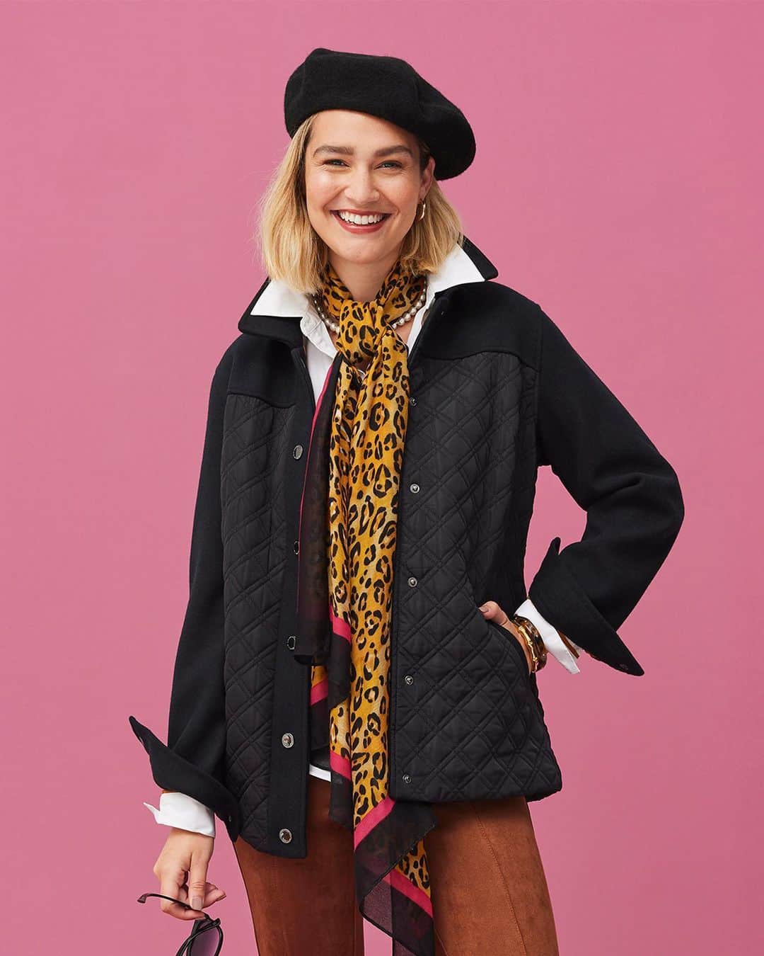 アイザックミズラヒのインスタグラム：「Bring home our Estate Mixed Media Barn Jacket for a great price! 🌟 This is Today’s Special Value, available on QVC.」