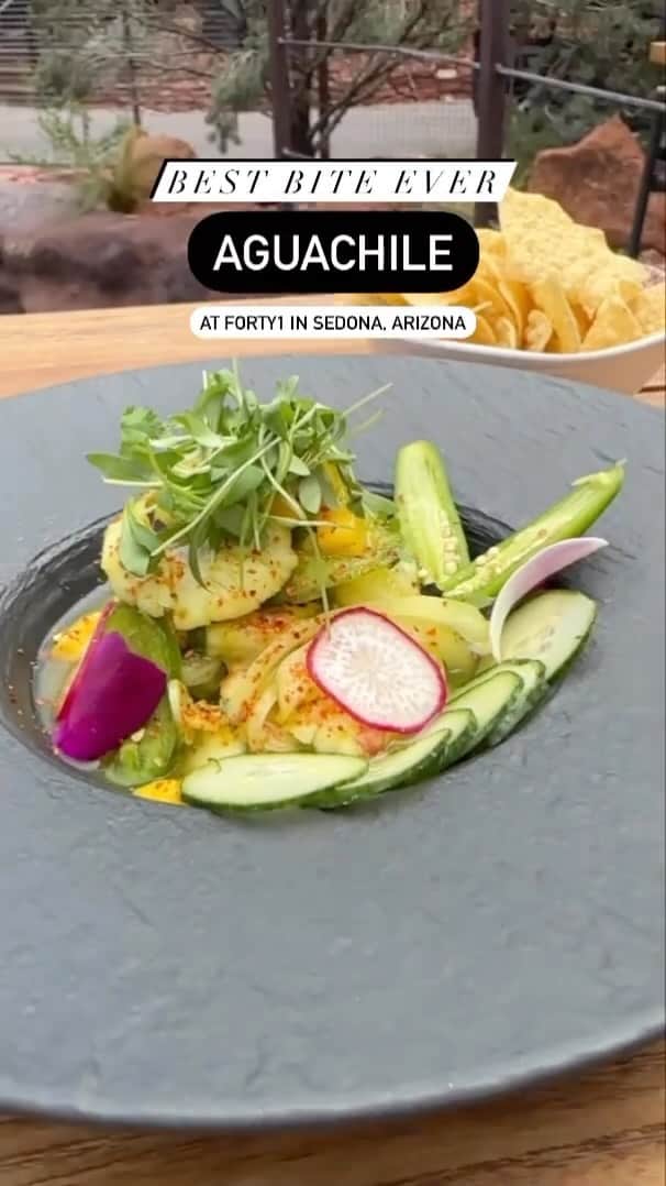 Cosmopolitanのインスタグラム：「Listen, if you aren’t ordering an app when you go out, you are doing it wrong!! #BestBiteEver  📍 Forty1 at @ambientesedona」