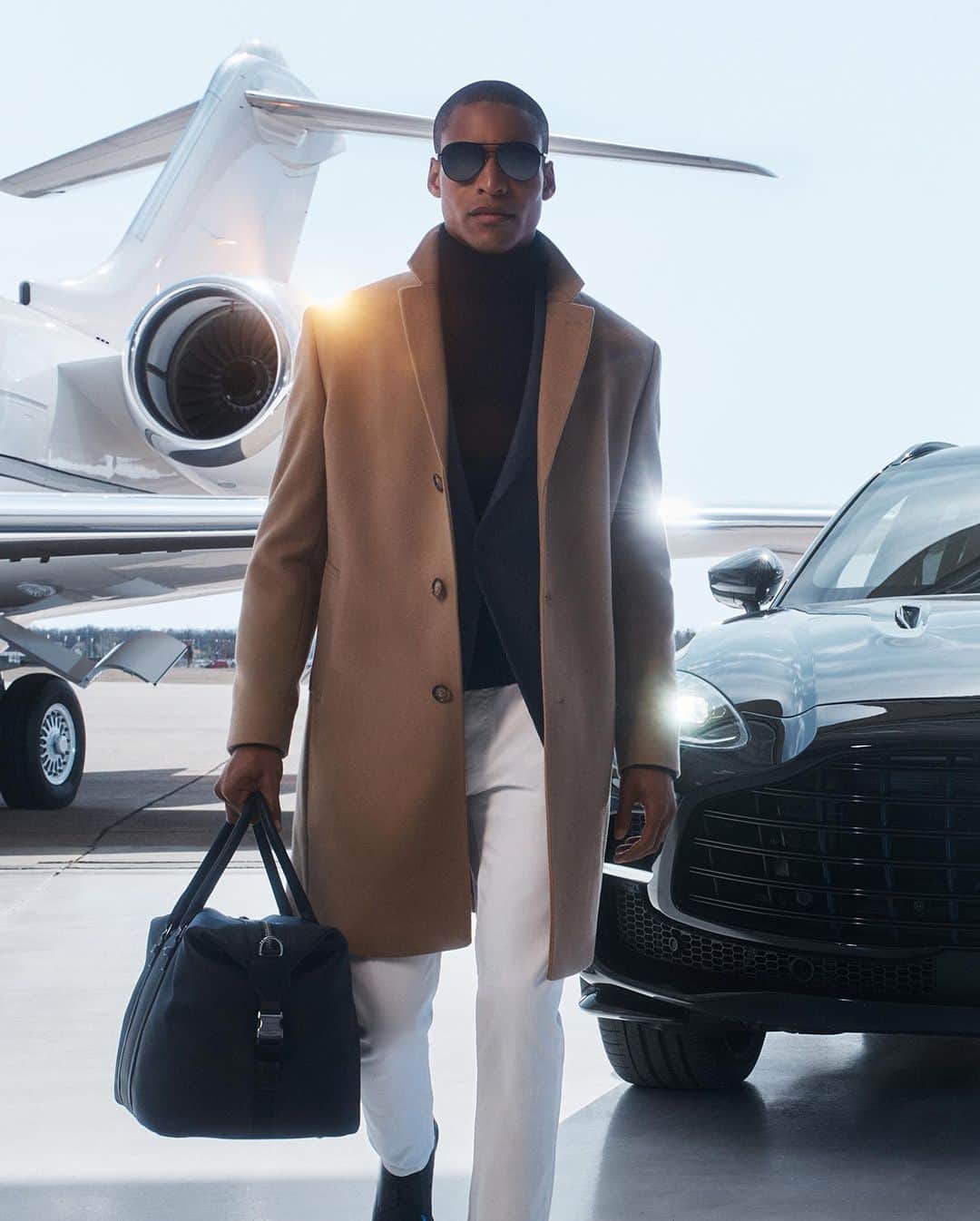 のインスタグラム：「Luxe layers and travel essentials lead the way for Fall 2023 by #MichaelKorsMens.  Photographed by @LachlanBailey」