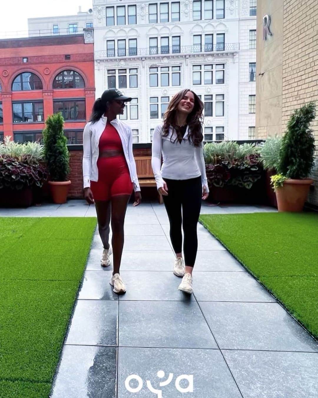 ソフィア・ブッシュのインスタグラム：「Friends, as you know by now, we are investors in the first femtech apparel brand @WearOya. And this September, Oya is raising awareness — plus running a GIVEAWAY — for Gynecologic Cancer Awareness Month. Did you know that getting regular check-ups can reduce Gynecologic Cancer mortality rates by 70%!? That's a powerful stat that most people don't know!  We want you to put your feminine health first. That’s why Oya is designed for your comfort and confidence with moisture-wicking, breathable, odor-blocking materials. And we’ve recently been able to expand our sizing to range from XS Slim fit to 3XL! Plus, Oya gear is free of cancer causing chemicals such as PFAs, BPAs, and PFOAs.   It's time we prioritize ourselves, empower each other, and show the world our health matters. Together, we're unstoppable. Join us, share your stories, and enter our giveaway. Let's goooo!  ✨Giveaway details ✨ For Oya Femtech Apparel performance wear and merch:  1. Leave a comment tagging a friend to get a checkup  2. Share this post on your story 3. Follow us (Sophia and Nia) and Oya at @WearOya  Winners will be announced on September 29th #WearOya #SBNBinvest」