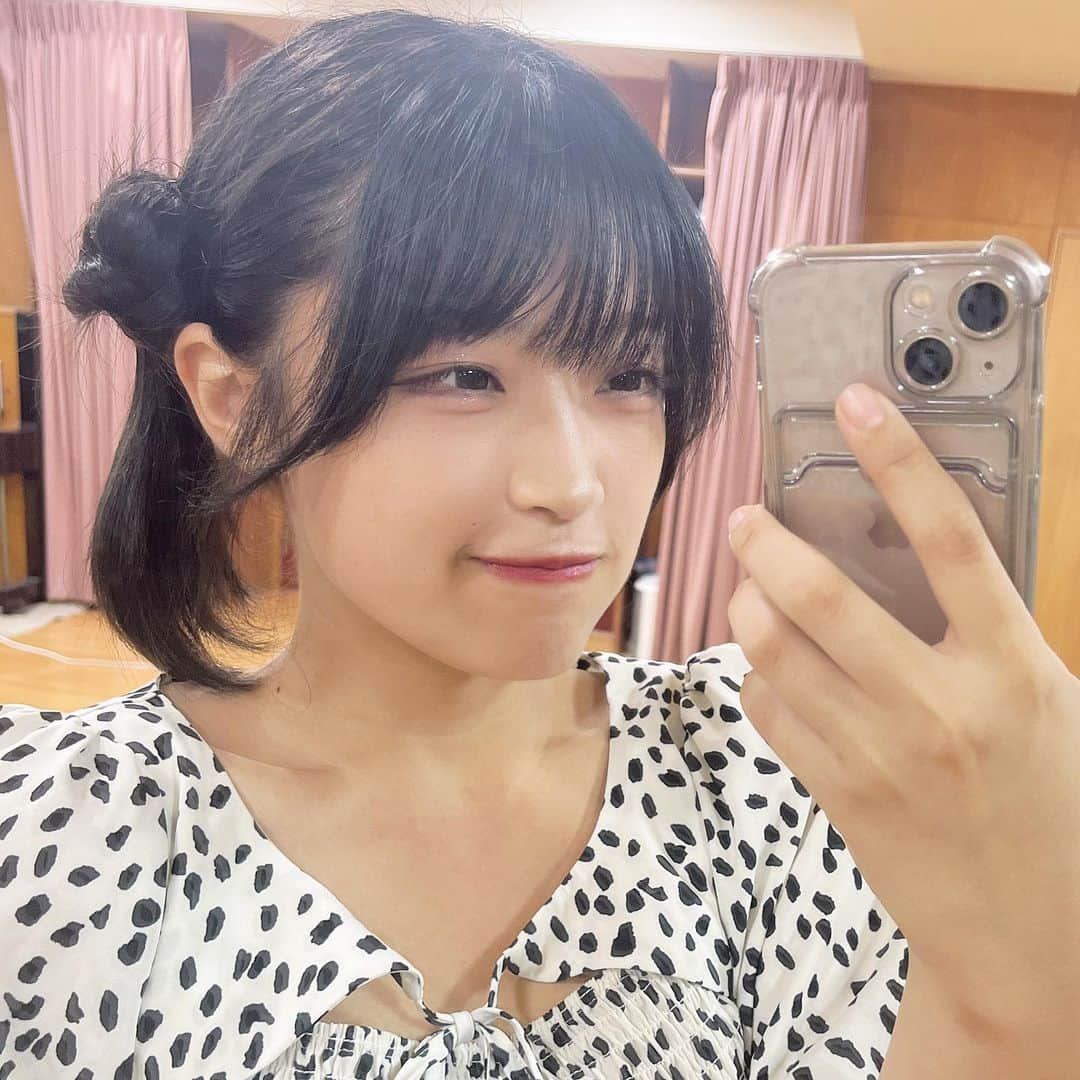 鈴木芽生菜さんのインスタグラム写真 - (鈴木芽生菜Instagram)「ଳ 𓂃◌𓈒𓐍  #ヘアアレンジ #クラゲヘア #アイドル #アプガ #ミディアムアレンジ #鏡越し」9月26日 8時43分 - uugirl_new_meina