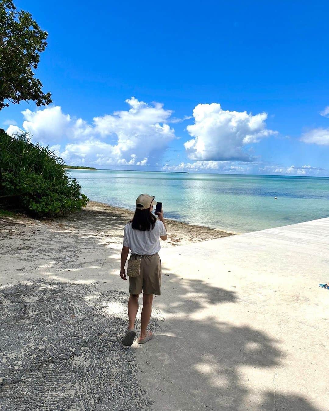 姫歌ひな乃のインスタグラム：「TAKETOMI ISLAND🍃🌺  #竹富島　#trip」