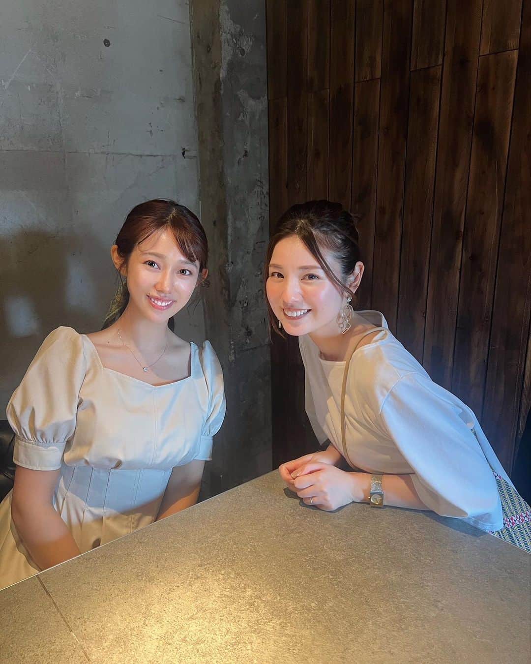堀江聖夏のインスタグラム：「⌇‎♡♡♡ ⁡ 事務所でお世話になっている 麻衣子さんと𓇠 ⁡ お話をいつも「うんうん！」と聞いてくださり 明っるい笑顔とキラキラの目で 応援したいよ〜と言ってくださると もう私は、アンパンマンのパンを 食べた瞬間のような(食べたことはない) あの、パァァァァ🥺🌻と 心に花が咲いたような、元気なパワーを 麻衣子さんからいただいてます！ ⁡ 最近沢山お会いできていて、 お話できていて、嬉しい♡ ⁡ ⁡ ________________________________ #セントフォース #曽田麻衣子 さん #目がクリスタル💎のようにキラキラ」