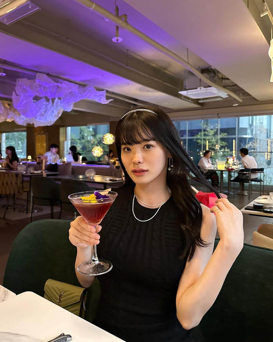 雪村彩音のインスタグラム：「. . 포레스트청담🥂 . . #forestcheongdam #포레스트청담　#압구정로데오거리 #狎鴎亭 #狎鴎亭ロデオ #狎鴎亭カフェ #アックジョン #アックジョングルメ #アックジョンカフェ #アックジョンバー  #홍대입구역 #홍대 #홍대카페 #카페 #카페스타그램 #케이크 #에이드 #韓国 #韓国旅行 #韓国グルメ #韓国カフェ #ソウルカフェ #seoul #korea #korean #koreatravel #travel #koreafoods」