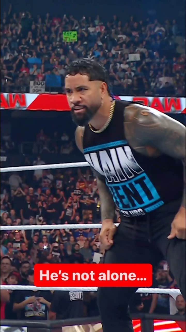 WWEのインスタグラム：「@americannightmarecody’s got backup! 😤🔥 #WWERaw」