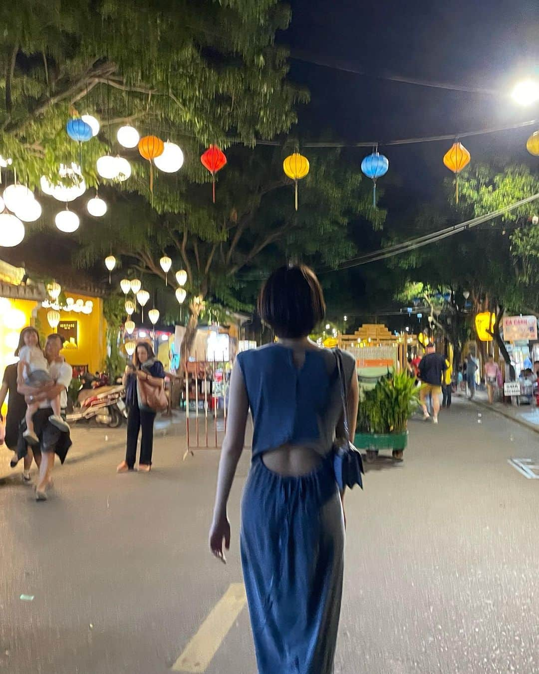 RUUNAさんのインスタグラム写真 - (RUUNAInstagram)「ホイアン旧市街地🇻🇳 ランタンとナイトマーケット🌙  #vietnam #hoian #lanthanum #night  #trip #hộian #việtnam #trip  #ベトナム #ホイアン #ベトナム旅行  #ランタン #ナイトマーケット」9月26日 9時53分 - ruuna_kolme