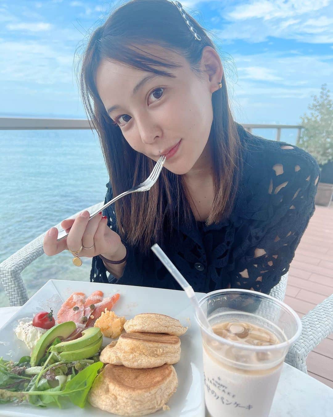 南條有香のインスタグラム：「家族で淡路に旅行に行ってきました♡🐶 幸せな時間でした🫶🧅」