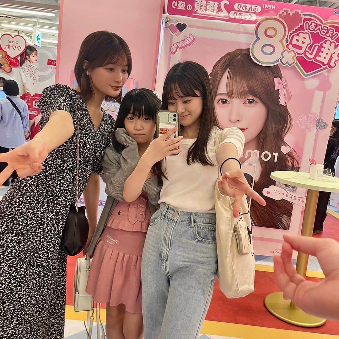 織田奈那さんのインスタグラム写真 - (織田奈那Instagram)「マイベストフレンド🥰 この前の舞台で出会った2人✌️ 2人と居るのが凄く楽しいし素の自分でいられる😌 これからもたくさん遊んでね!!!!!! だいすち!!!!!  #25歳と11歳と16歳 #小5とJKです」9月26日 20時34分 - odanana924