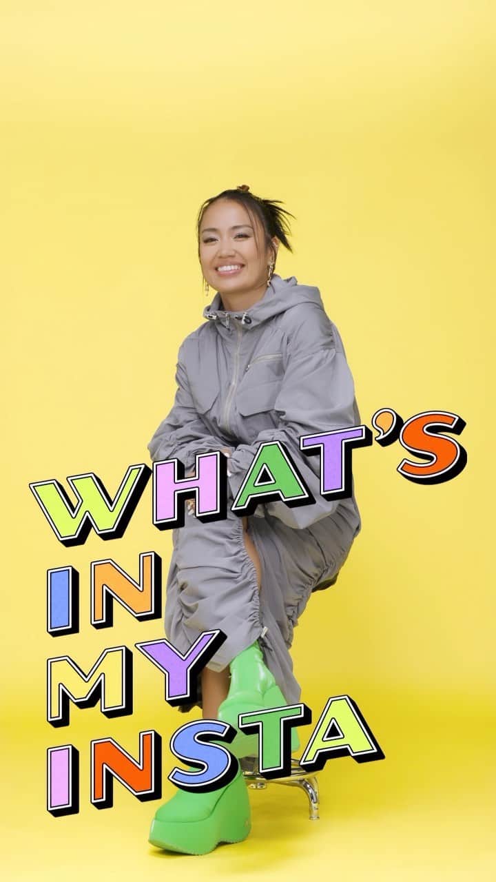 RIEHATAのインスタグラム：「#WHATSINMYINSTA 🌈 @instagram   Interview PART❷🧚‍♂️  PART❶は前の投稿で💖  hair&make up: @torivomit  styling by me」