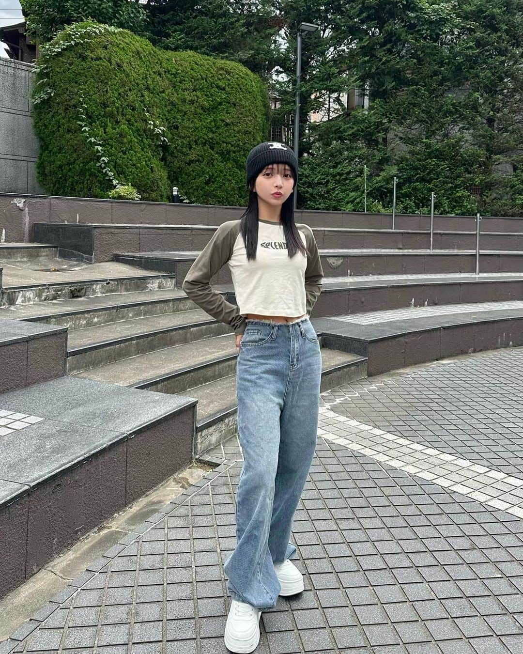 平尾優美花（ゆみちぃ）さんのインスタグラム写真 - (平尾優美花（ゆみちぃ）Instagram)「@shein_japan 購入品。 このデニムが超超超超HIT❤️‍🔥❤️‍🔥 履きやすさとシルエットが好みすぎてお気に入りデニムにランクインしました🫶🏻  クロップド丈が可愛いトップスも一気に今っぽくなるね🌵  商品番号⬇ 17786811 11664735  今回も、クーポンコード用意してもらったよ☺︎  クーポンコード：LOVEDAZY271 お買い上げ金額1～5,999円まではセール価格より15%OFF、6,000円以上は20%OFFが適用される。 10月末日まで！  @dazy_fashion #SHEINDAZY#DAZY#SHEINforAll#ootd#148cmコーデ」9月26日 20時38分 - hirao_yumika