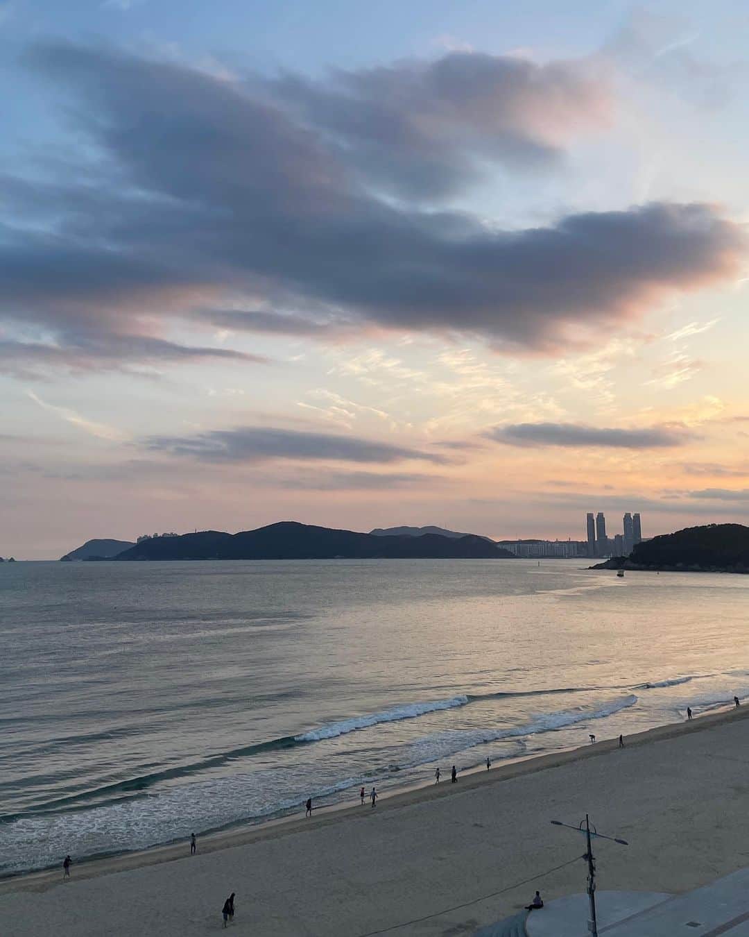 藤中里緒さんのインスタグラム写真 - (藤中里緒Instagram)「念願のSIGNIEL BUSAN🧚🏻‍♀️  #釜山 #signielbusan #ホカンス #韓国旅行 #busan」9月26日 20時40分 - rio_fjnk_