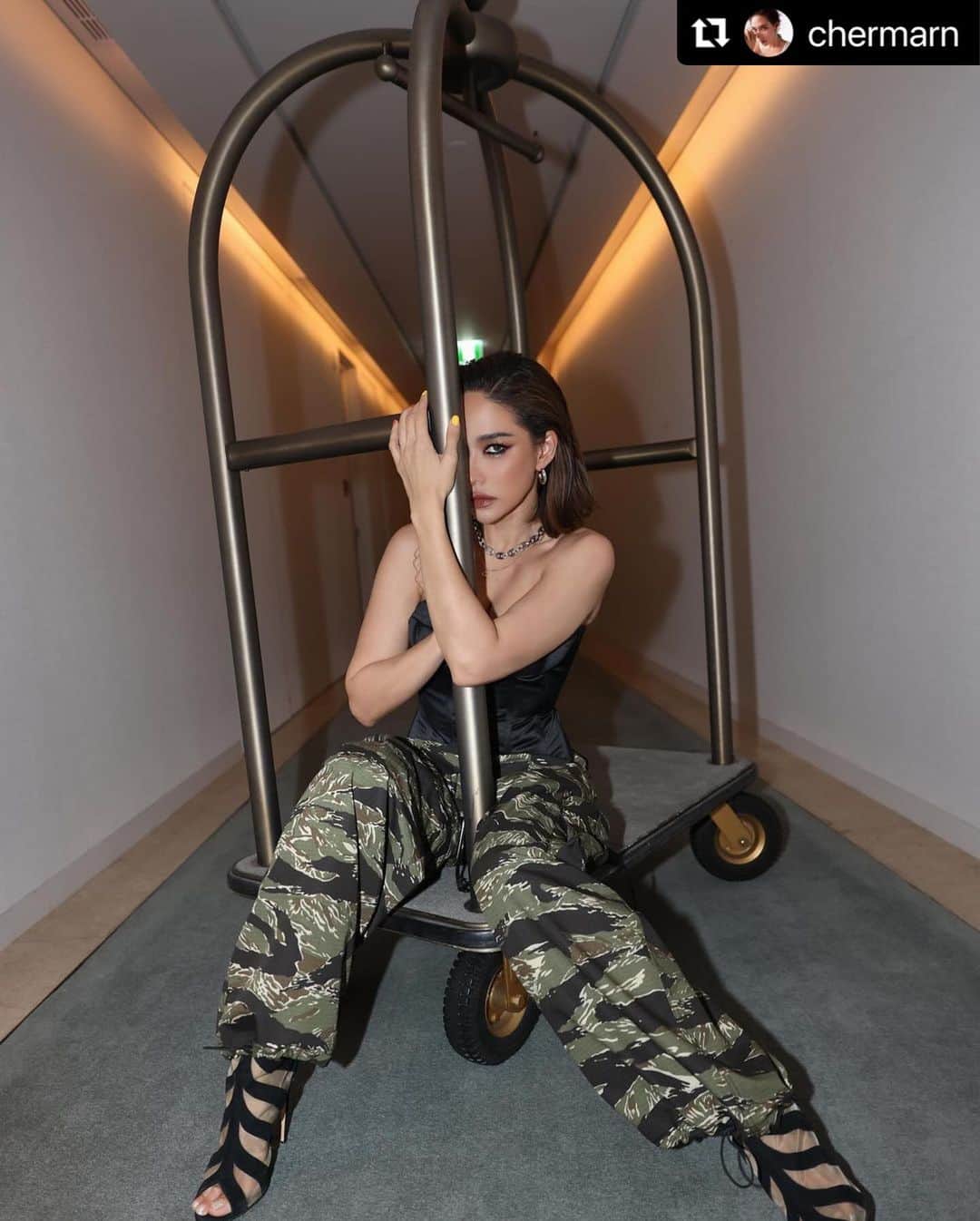 PONY STONEさんのインスタグラム写真 - (PONY STONEInstagram)「We ❤️ @chermarn  • TANK  tiger camouflage  #ponystone」9月26日 20時41分 - ponystone_official