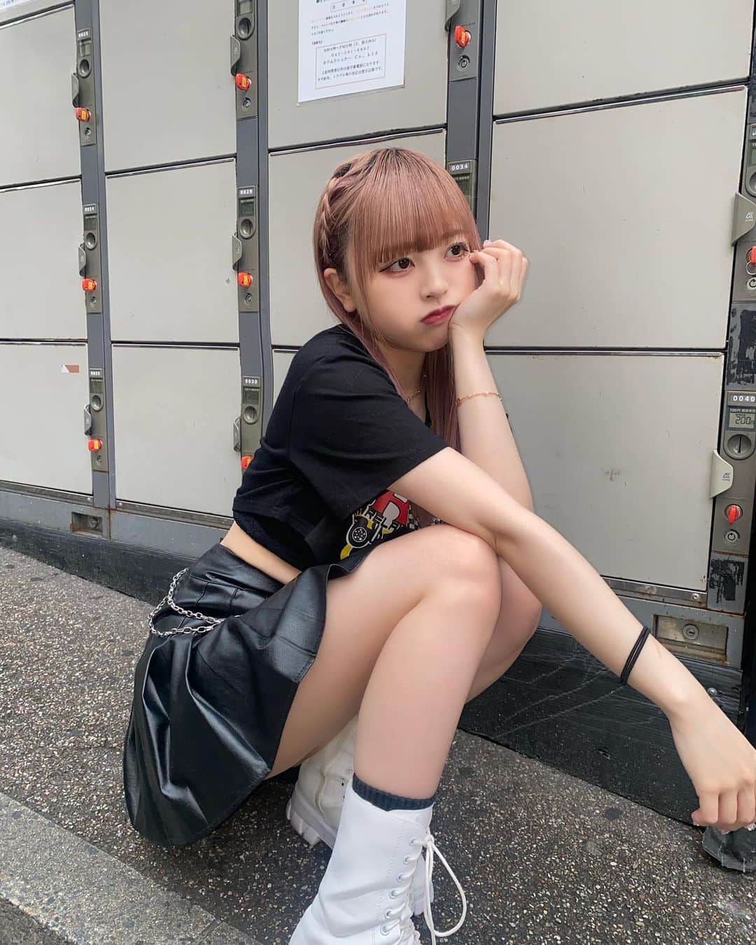 のインスタグラム：「ちょっと前の写真ﾄﾞﾝ!  #OOTD #編み込みアレンジ」
