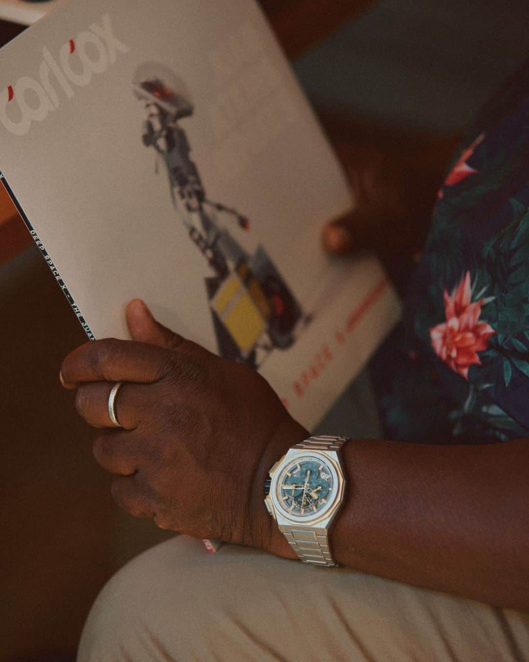 のインスタグラム：「#CarlCox: The beat goes on.  After our first collaboration in 2020, the DEFY Extreme Carl Cox limited edition of 100 pieces turns things up a few notches. Available from our e-shop and physical ZENITH boutiques.」