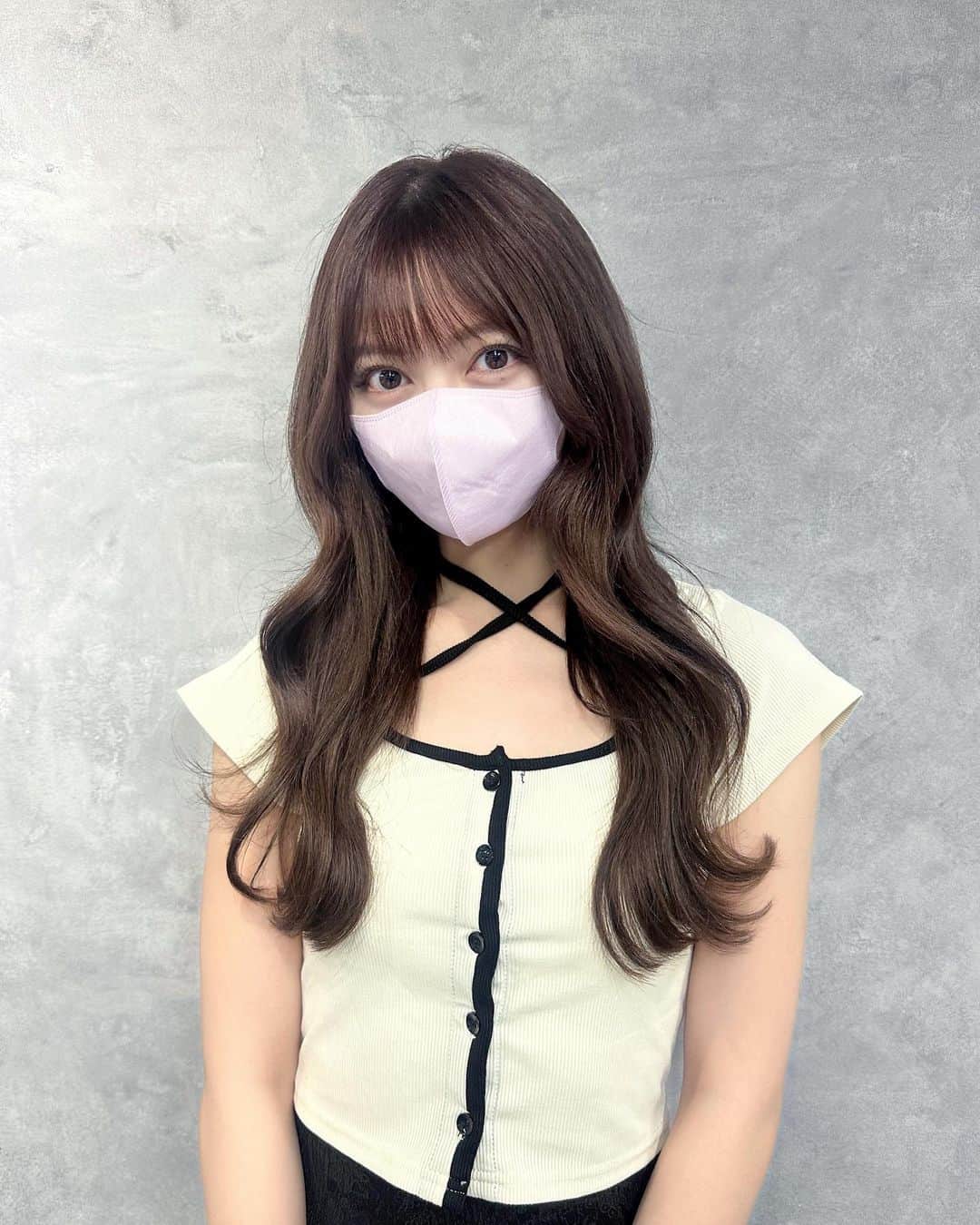 廣川奈々聖のインスタグラム：「ロングヘア〜🐱⸜🌷︎⸝‍ ⁡ ⁡ 涼しくなってきたから ついにエクステつけてもらった！ ⁡ いつまでとかは決めてないけど とっても気に入ってる〜( > ·̫ <)🪄︎︎楽しむ！ ⁡ ⁡」