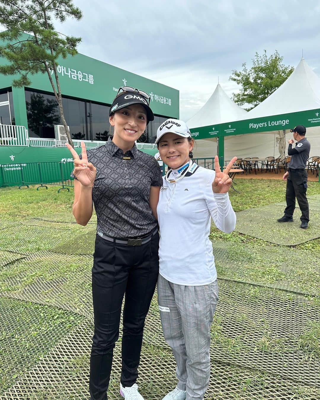 脇元華さんのインスタグラム写真 - (脇元華Instagram)「Hana Financial Group Championship！  初めての韓国ツアー🇰🇷 推薦で出場させていただきました！！  結果は予選落ちでしたが本当に沢山のことを収穫する事が出来てこれからの私のゴルフ人生に活かして行きたいと思います。  貴重な経験をさせていただきありがとうございました😊  また機会があれば是非リベンジさせてほしいと思います。  ゴルフ場とホテルしか往復してないので写真がありません。笑  応援ありがとうございました🫶  #GMOインターネットグループ #HORIBA #UMK #IDEX #Taylormade #masterbunnyedition #sev #eyevol #newera #briefing #golf」9月26日 21時06分 - hana.wakimoto