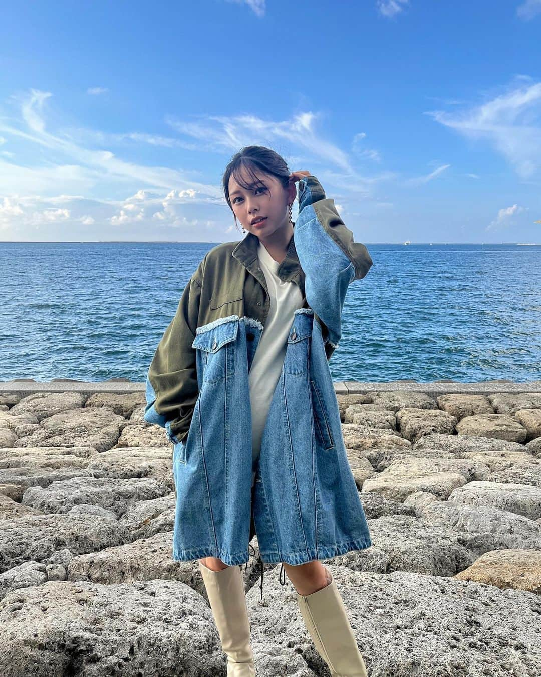 大平萌笑さんのインスタグラム写真 - (大平萌笑Instagram)「沖縄コレクションありがとうございました🌴🌺 本当にすごく盛り上がっていて沖縄の皆さんのパワーを貰いました😌  最近涼しくなってきましたが、沖縄はまだ暑く、夏を感じました🌞  本当にたのしかったなあ🫶🏼 ありがとうございました！  #沖縄コレクション #オキコレ  #rodeocrowns」9月26日 21時21分 - ohiramoe