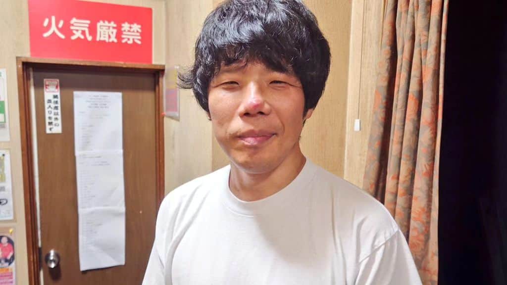のインスタグラム：「おれたちの新道竜巳の鼻先が赤い！！  #馬鹿よ貴方は」