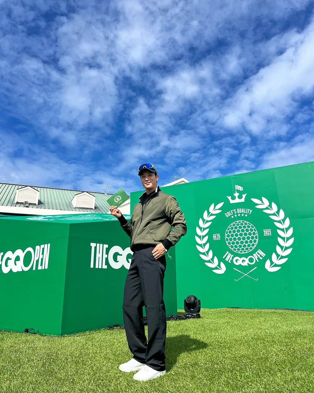 Lee Si-gangさんのインスタグラム写真 - (Lee Si-gangInstagram)「#gqopen 🏆 기대하지도 않았는데...  베스트스코어4언더파로 우승했어요🏆 골프인생 최다버디...7개..이런날도오는구나..🤣 가을가을한🍁 #캘러웨이어패럴 🍁 이번fw진짜..👍  우승하고 챔피언자켓까지 행복한추억이다🤍 (챔피언자켓 이거 비싼옷이더라고요??ㅋㅋ) Tmiㅋㅋ 오랜만에만난 진운이 수인이 그리고사회자 조현아님 까지 너무즐거웠어요.! 여자부 1등 @golfrano 태림이도 축하🏆  감사합니다🍁@gq_korea @thegqopen」9月26日 21時31分 - lee_si_kang