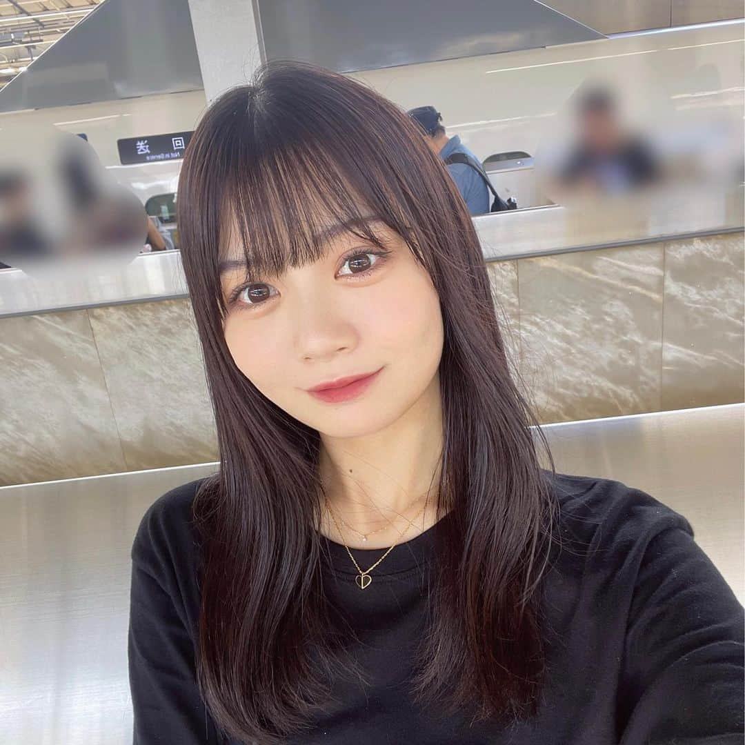 安村真奈さんのインスタグラム写真 - (安村真奈Instagram)「お知らせです！  3歳〜中学3年生対象の総合エンタメコンテスト「キラチャレ2023」に9/30（土）はMCとして、10/1（日）はMC・ゲストモデルとして出演させていただきます！  9/30（土）10:40〜17:30 10/ 1（日）10:40〜17:50 会場:イオンモール直方　チューリップコート ※進行状況により、時間は前後する場合がございす。  私は2015年にキラチャレ九州地区予選を受けていました！ 自分がチャレンジした場所でMCをさせていただけて、とてもうれしいです！ 2枚目はまたまたキラチャレを受けた小学生5年生のときの写真☺︎  どなたでも観覧無料なのでお近くの方はぜひ遊びにきてください♡  #キラチャレ #キラチャレ2023」9月26日 21時31分 - yasumura_mana